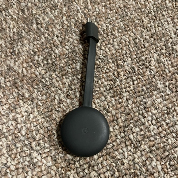 Google Chromecast - Picture 2 of 5